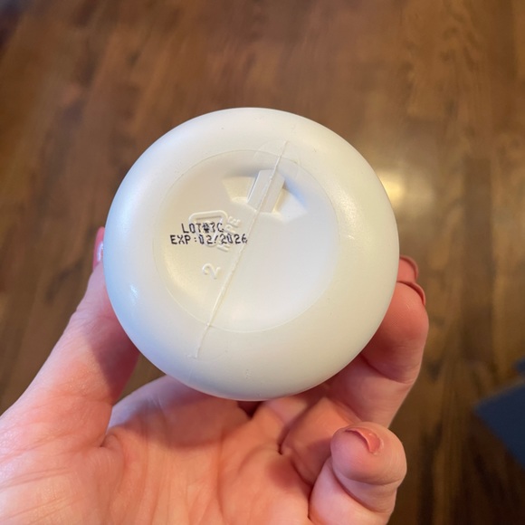 reserved 2x HoliFrog Tashmoo Lily Nourish Milky Wash Cleanser - Picture 2 of 2